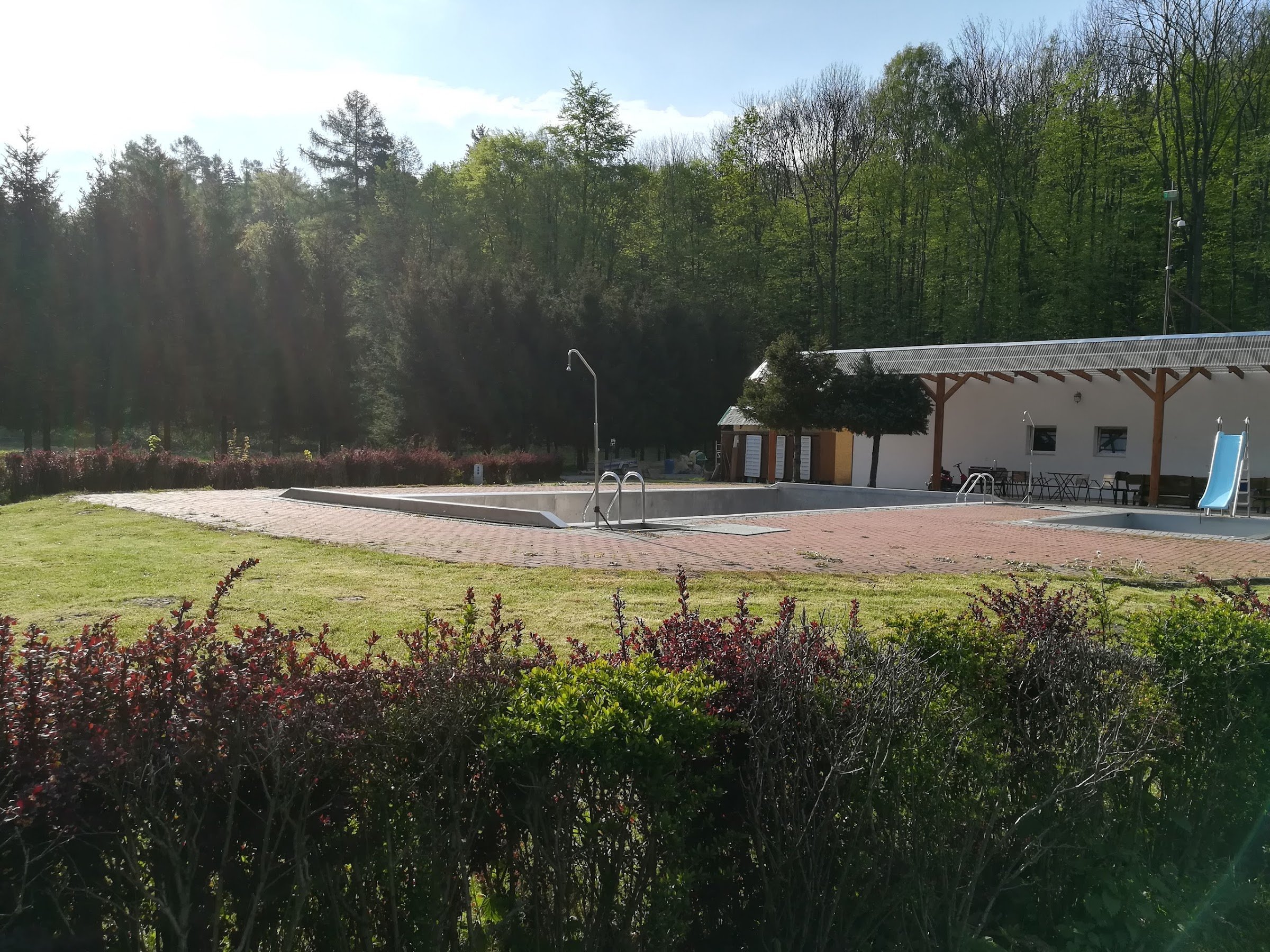 Camping Złota Dolina (Pokrzywna / Jarnołtówek)